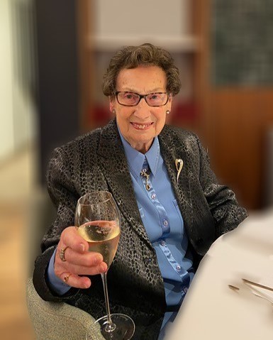 Lea Ingels (2) Lea Ingels (2)