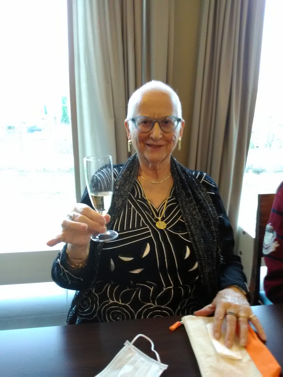 Sunt Mathilde Sunt Mathilde